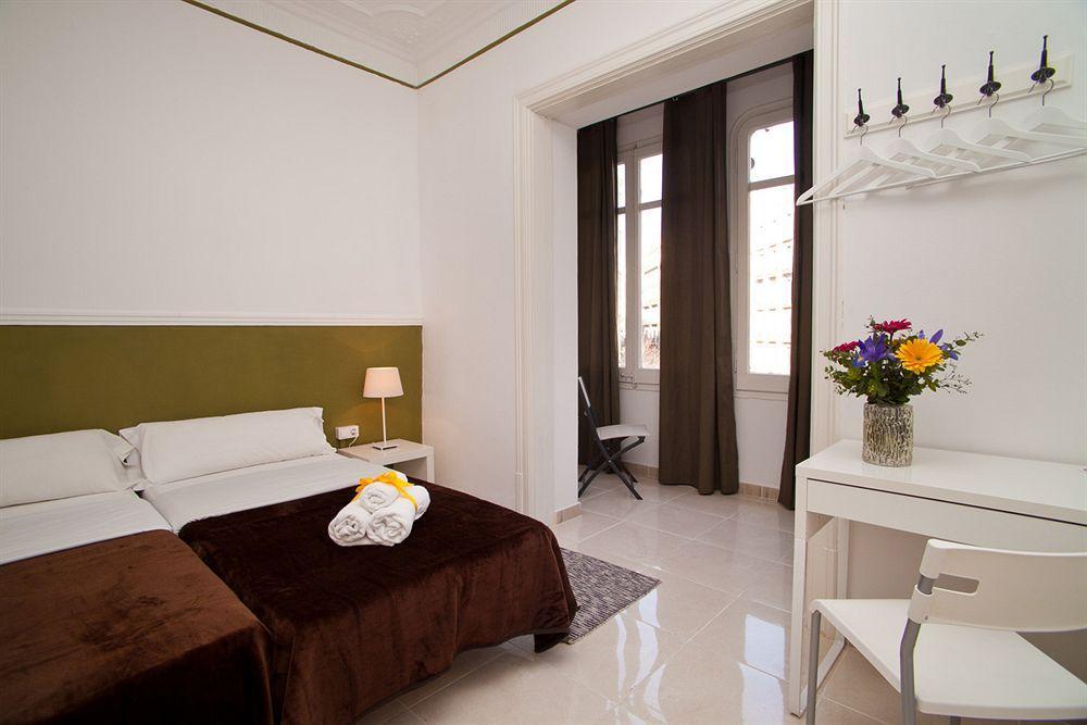 Guest house Que Tal 2*