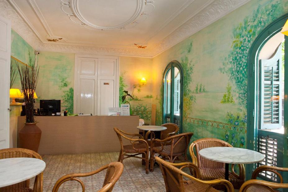 Que Tal Guest house Barcelona