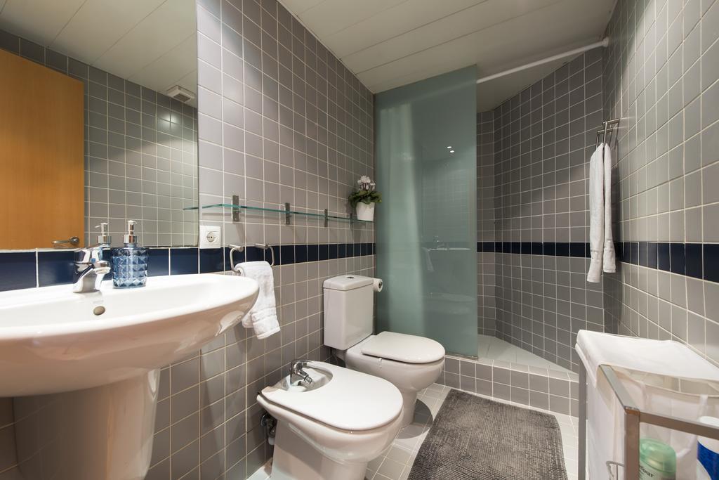 Appartement Sibs Bcn- Balmes- Romantic Citycentre Beautiful *