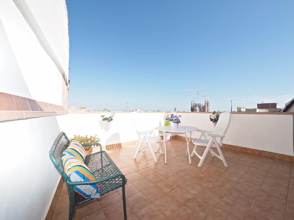 Sagrada Familia Attic Terrace Views Apartamento *