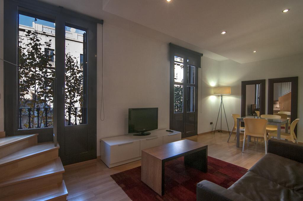 Tamarit Apartment *