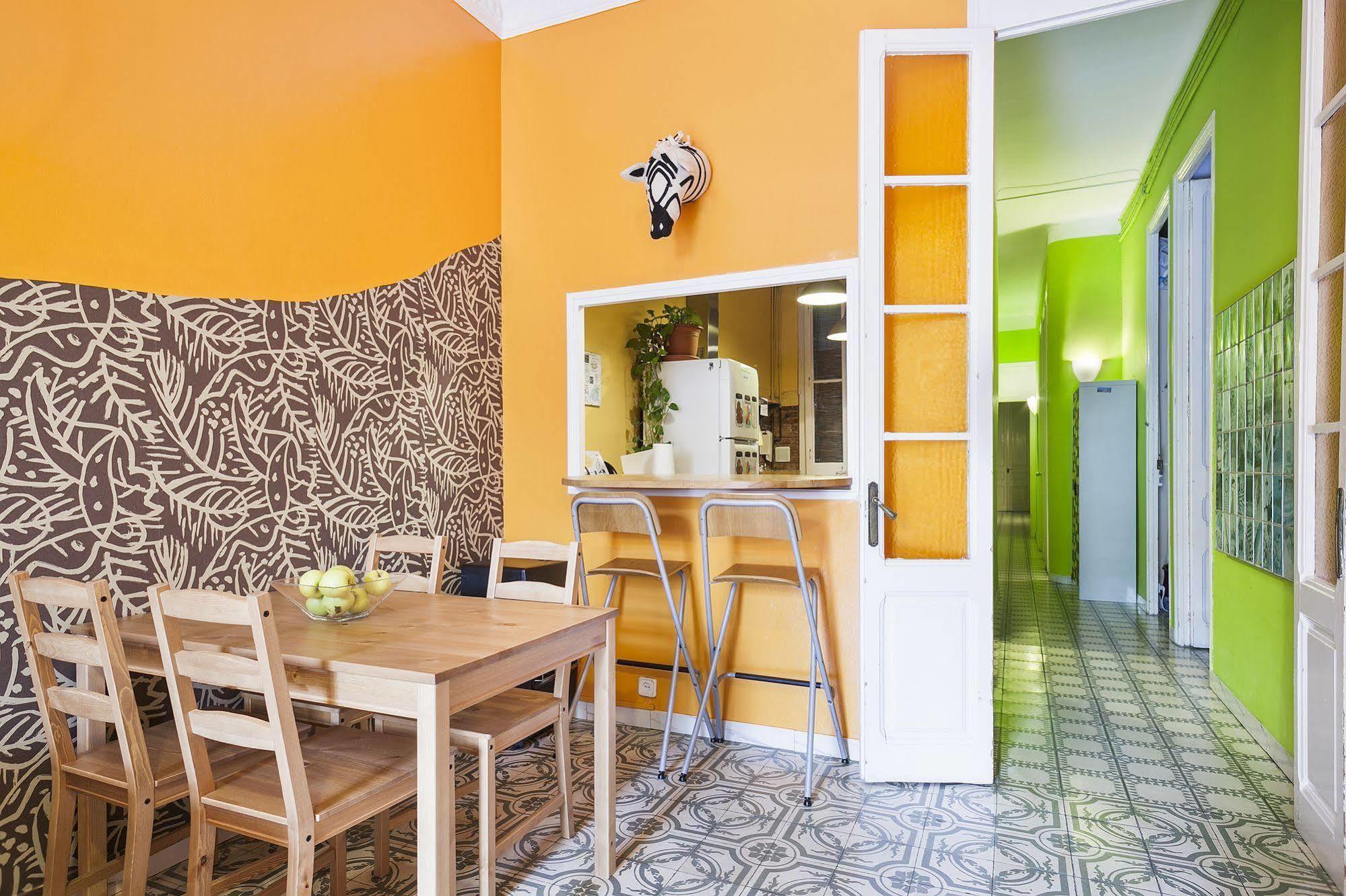 Apartment Diagonal *