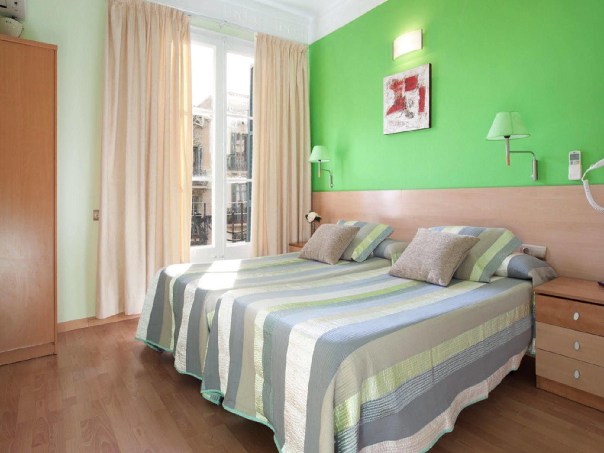 Hostel Felipe Ii Barcelona