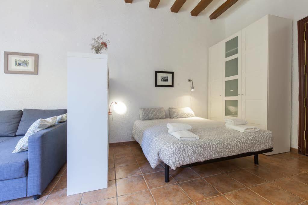 Flateli Borrell Apartment Barcelona