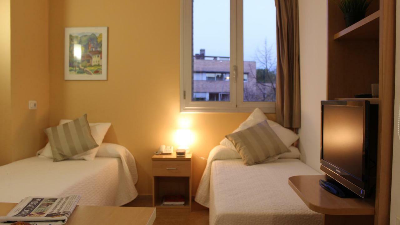 Apartamento Residencia Universitaria Torre Girona Barcelona