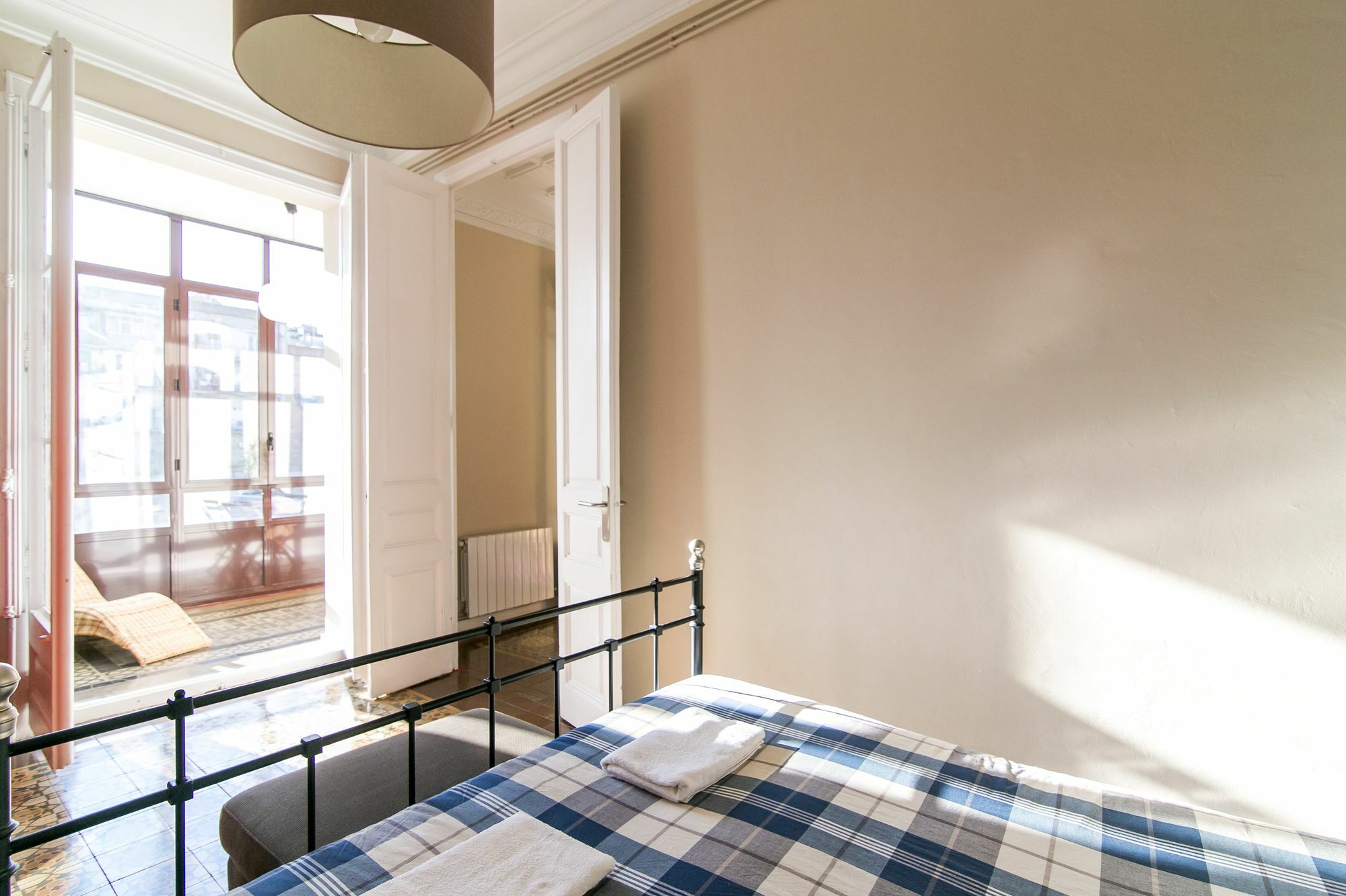 Placa Universitat Apartment *