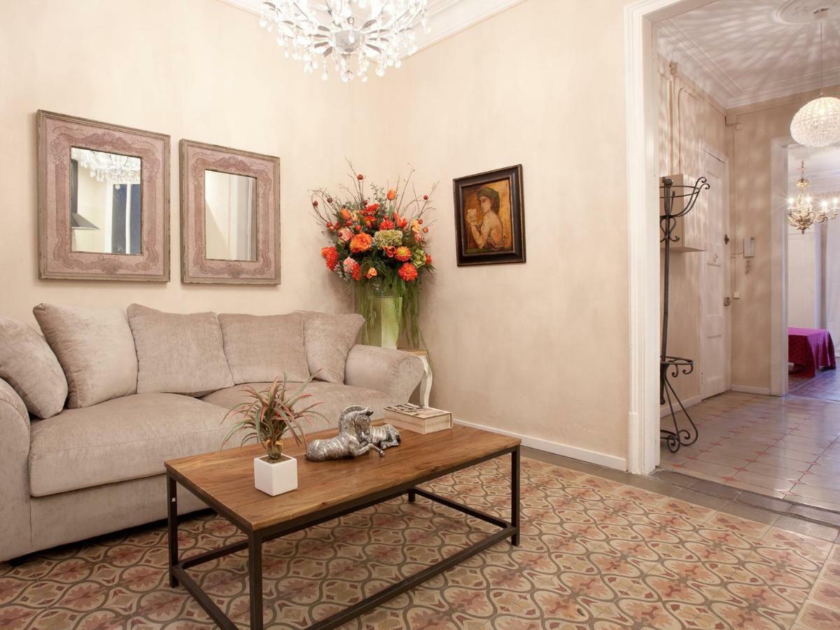 Apartment Eixample Arts