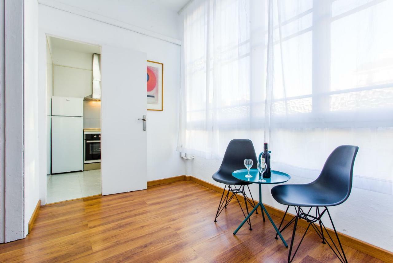 Friendly Rocafort Eixample Apartment