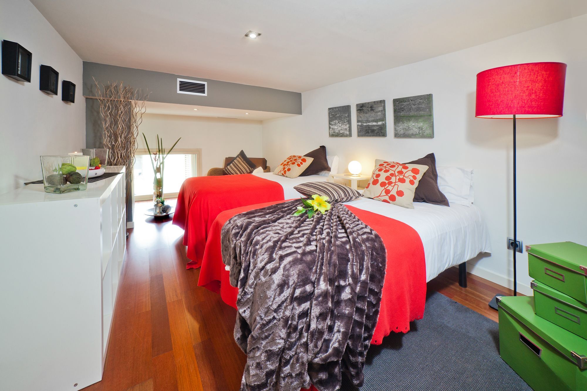 Apartment Victoria Center 3 *