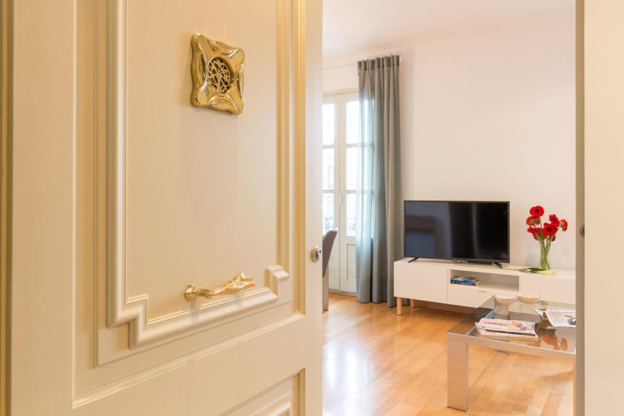 Appartement Sibs Bcn- Balmes- Romantic Citycentre Beautiful Barcelona