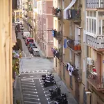 Catalunya Casas Pied-A-Terre In Central Barcelona 100M From Beach
