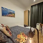 Barcelona Rambla Rooms