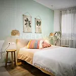 Modernist Apartment In The Hear Of Barcelona, Unit 3