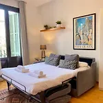 Gran Via City Center Apartment