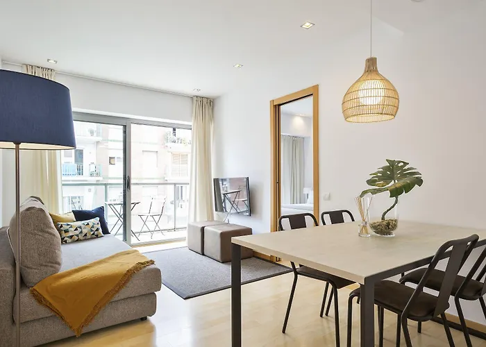 Lugaris Rambla Apartments