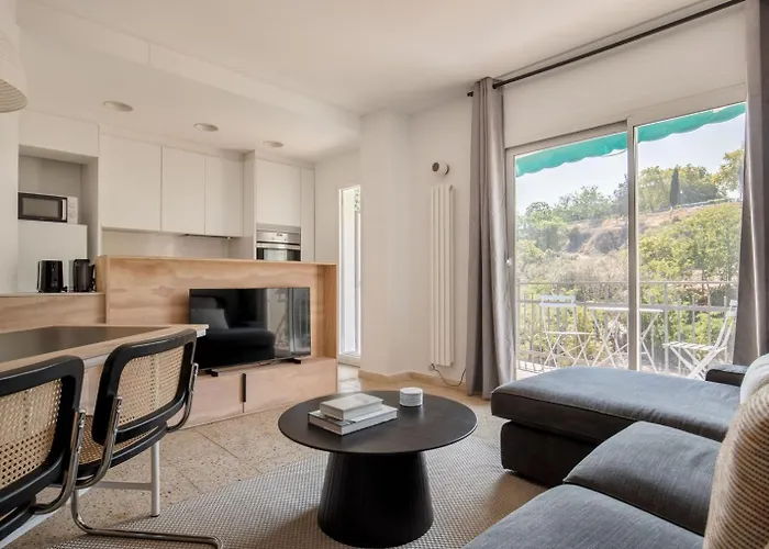Poble Sec 3Br W Balcony Mountain Views Bcn-109