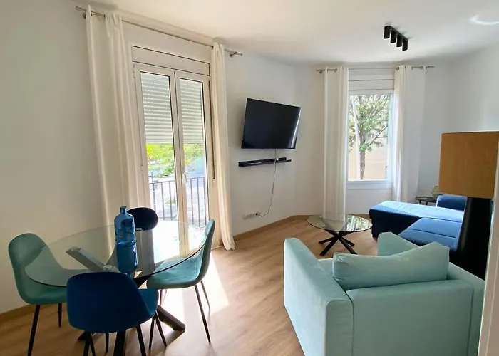 Great Apartment In Poblenou Perfect For 4 People