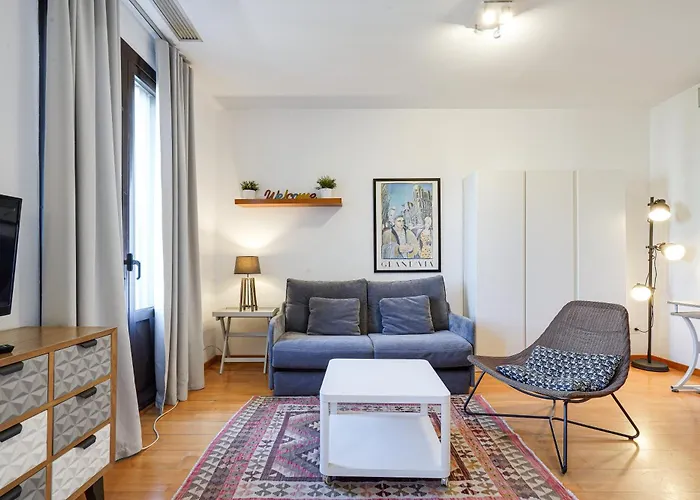 Gran Via City Center Apartment