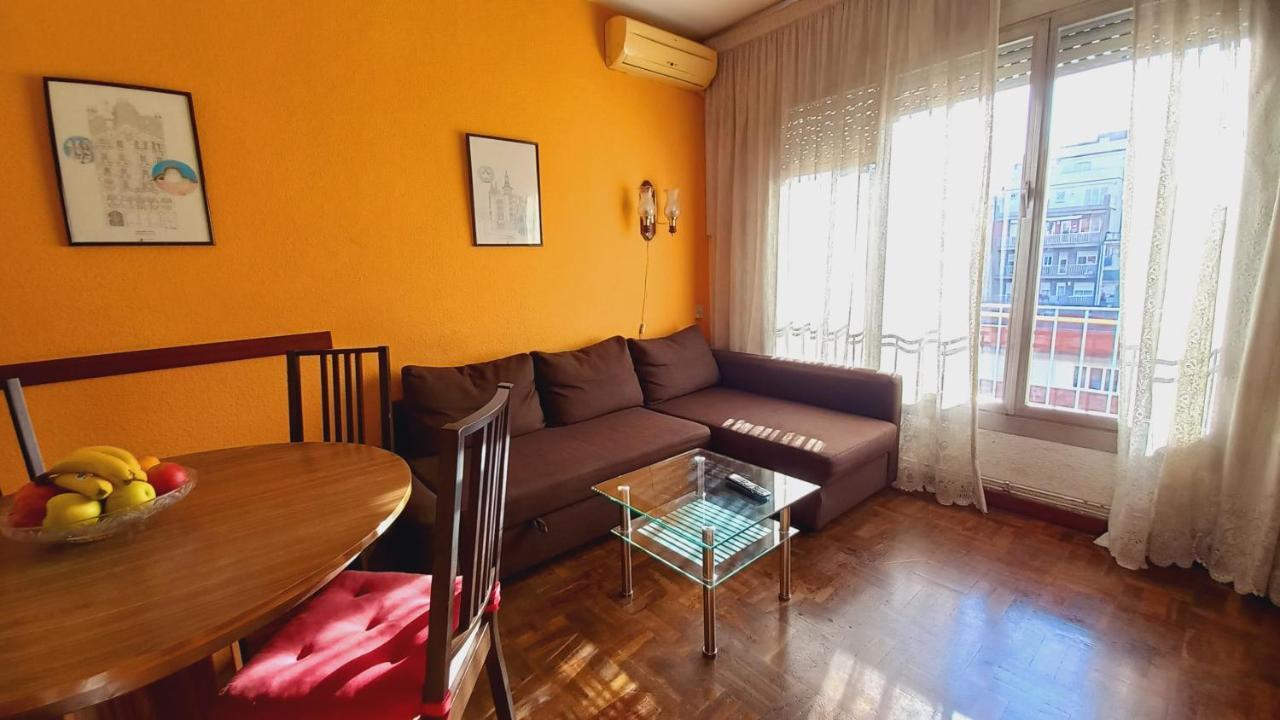 Plaza Universitat Appartement