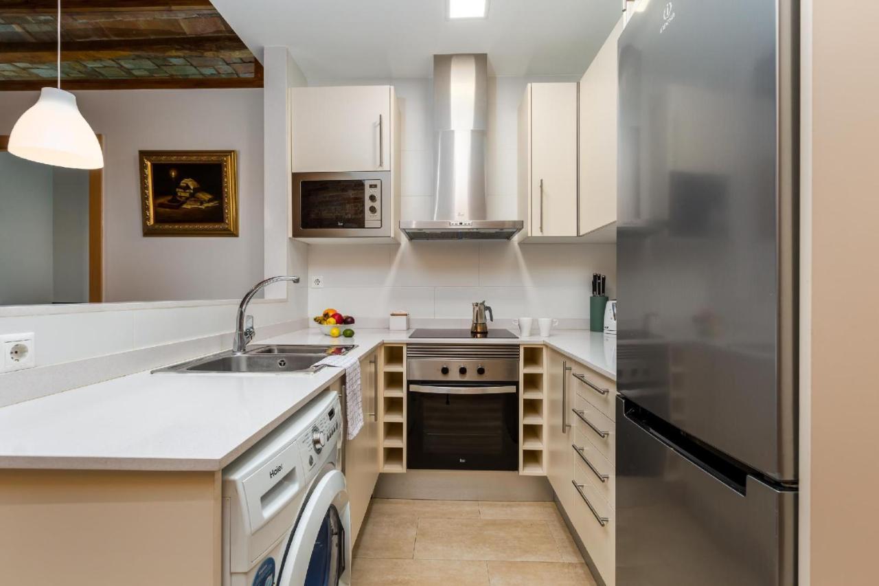 Gracia Gem Ac, Near Fontana Metro, Hipster Haven Barcelona