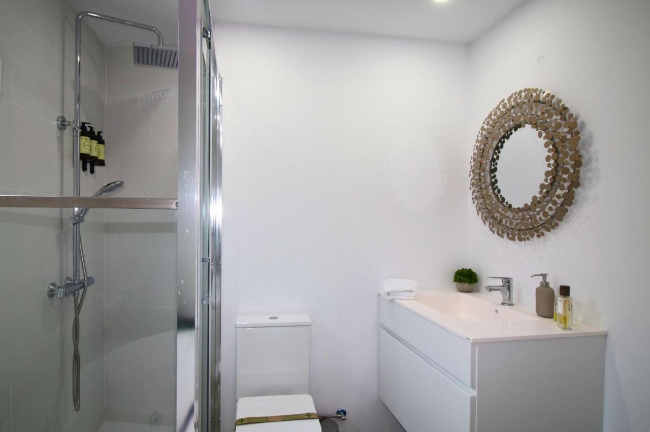 Apartment Luxurius For 4 People With Jacuzzi Barcelona