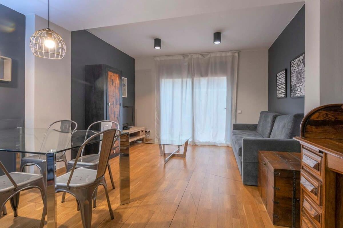 Bright And Modern Duplex With Terrace In Eixample District P1 Appartement *