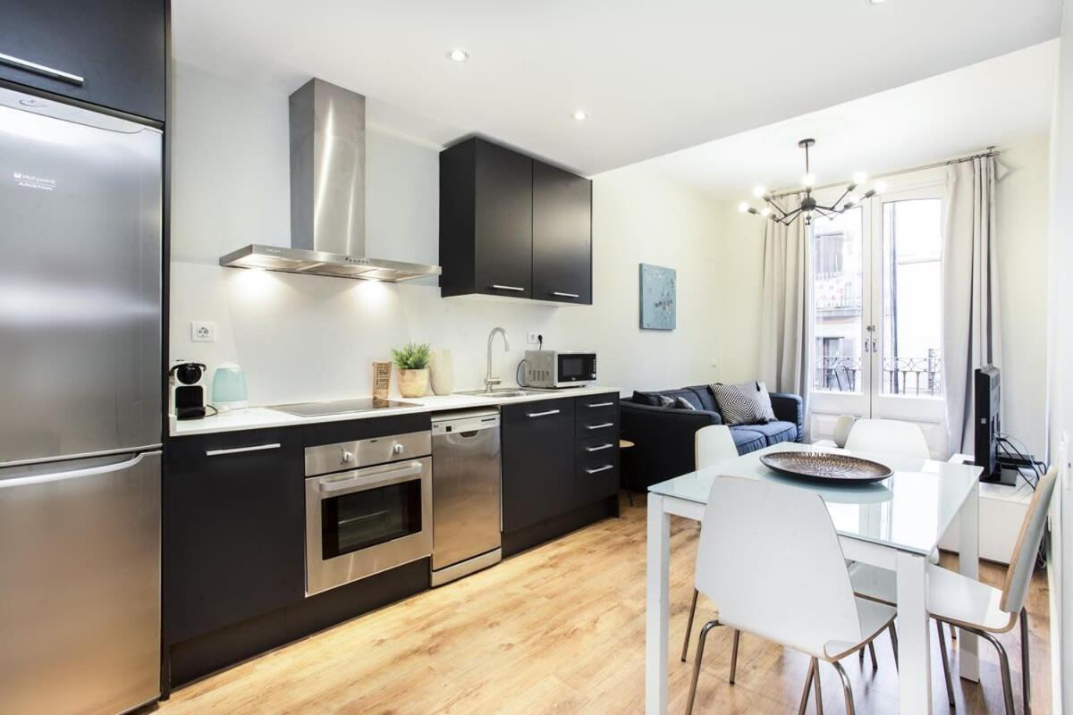 Bright And Modern 2bedroom In Ramblas 2 1a Barcelona