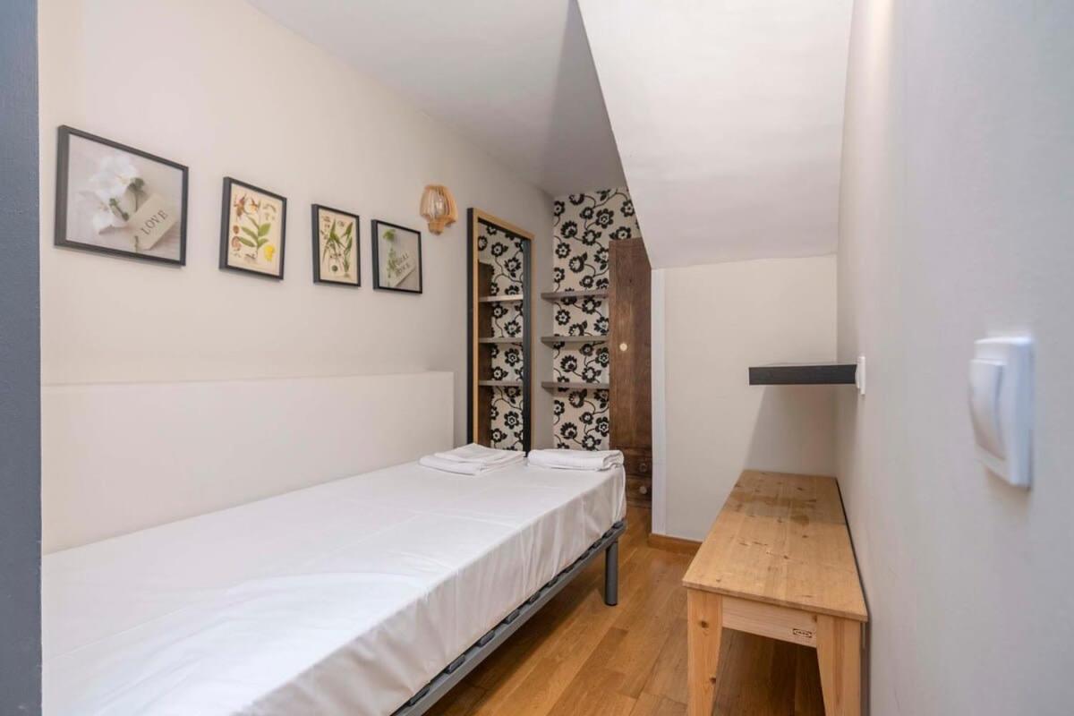 Bright And Modern Duplex With Terrace In Eixample District P1 Appartement *