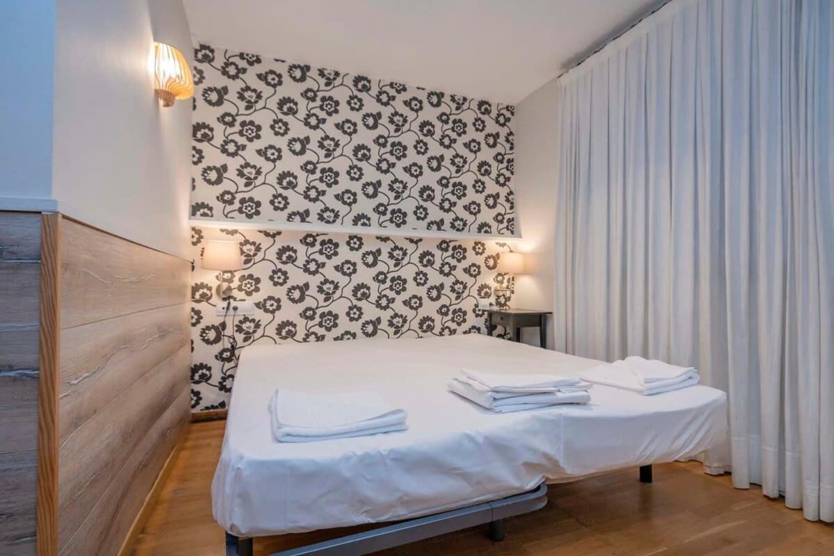 Bright And Modern Duplex With Terrace In Eixample District P1 Appartement Barcelona