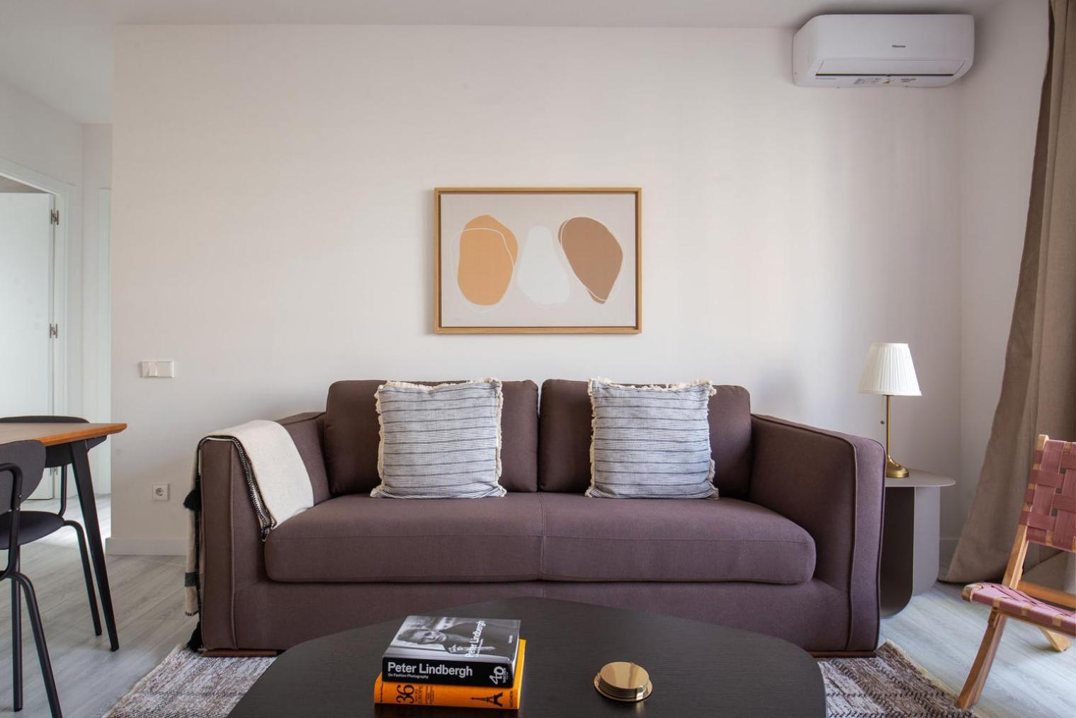 Apartment Blueground Galvany Balcony Bcn-114