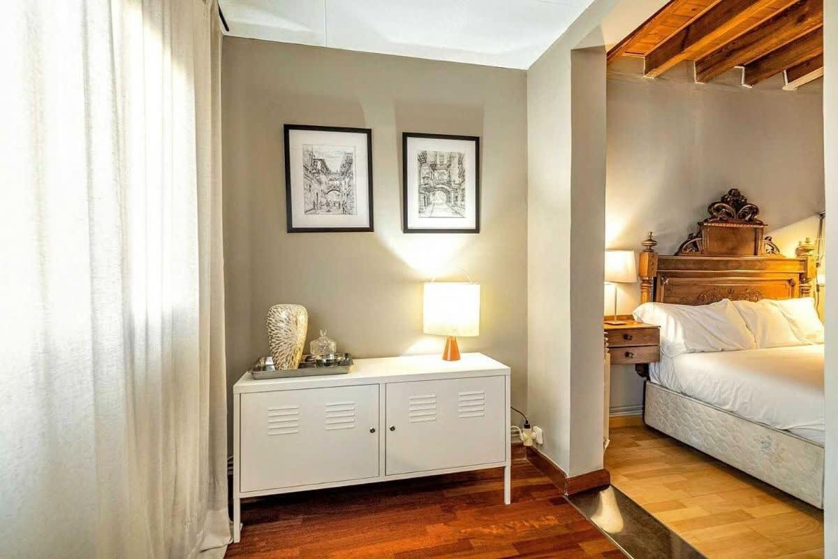 Paseo De Gracia Sunny 2br Penthouse Apartment