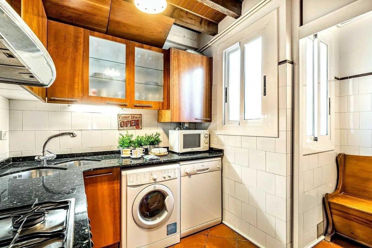 Paseo De Gracia Sunny 2br Penthouse Apartment Barcelona