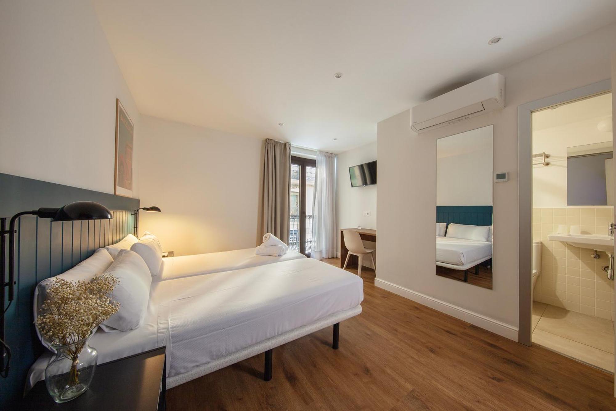Guest house Som Nit Port Vell Barcelona