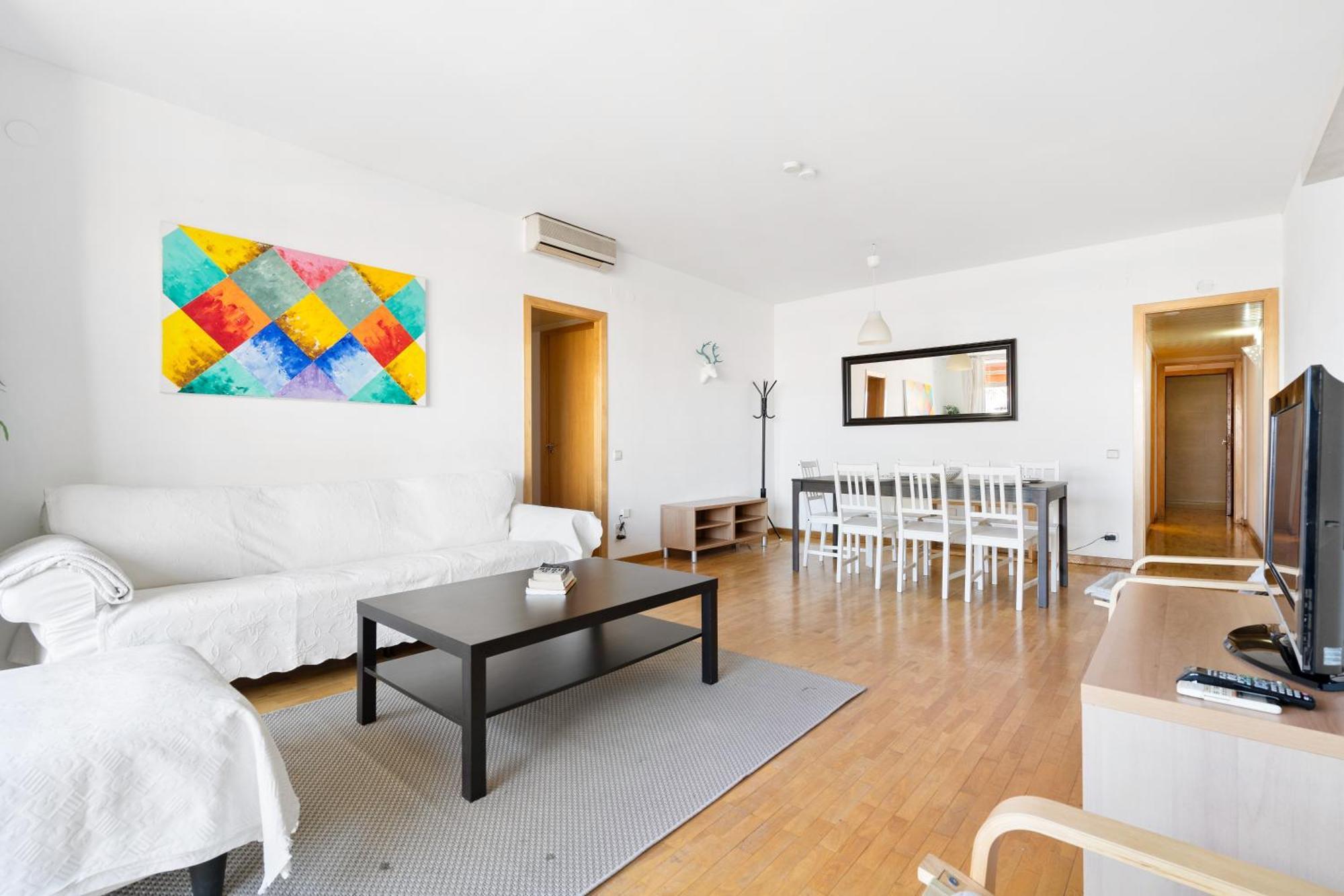Apartment Stylish 4br View Near Sagrada Familia