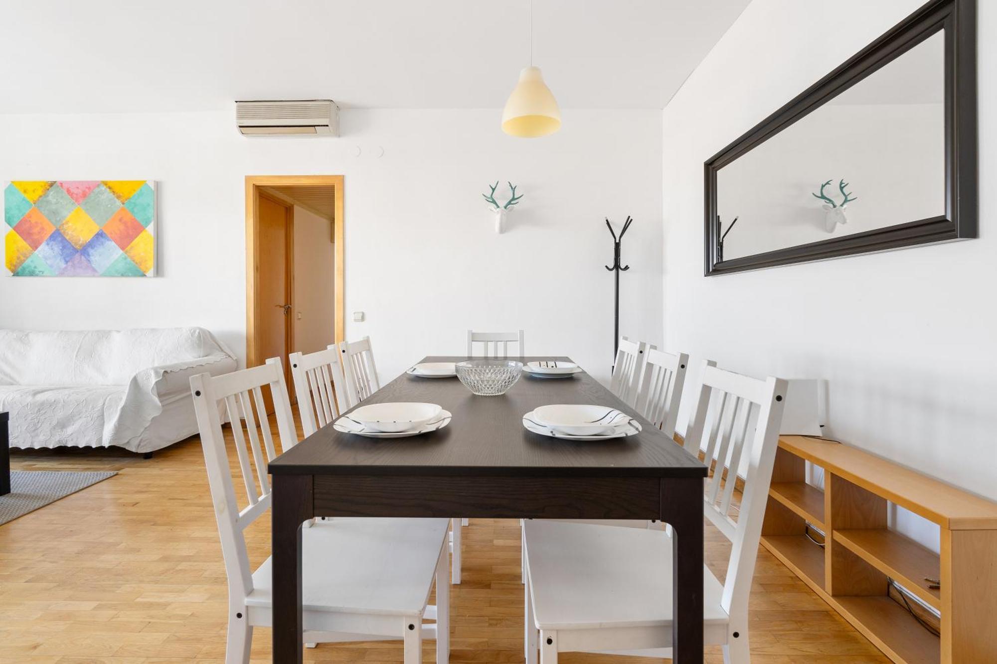 Stylish 4br View Near Sagrada Familia Apartment *