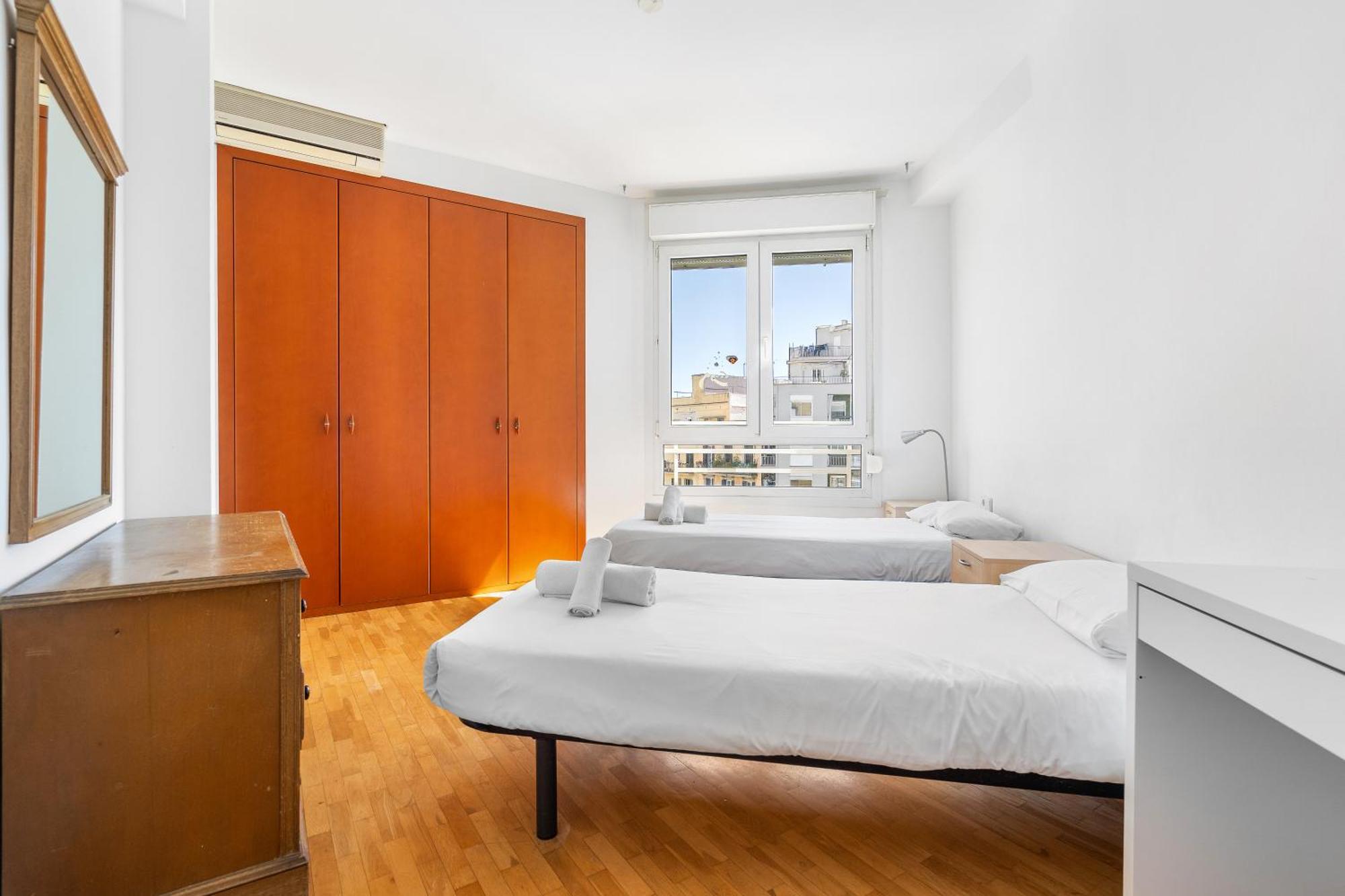 Stylish 4br View Near Sagrada Familia Apartment