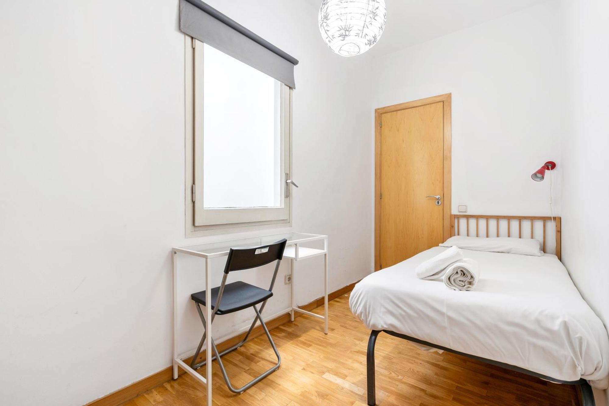 Apartment Stylish 4br View Near Sagrada Familia *