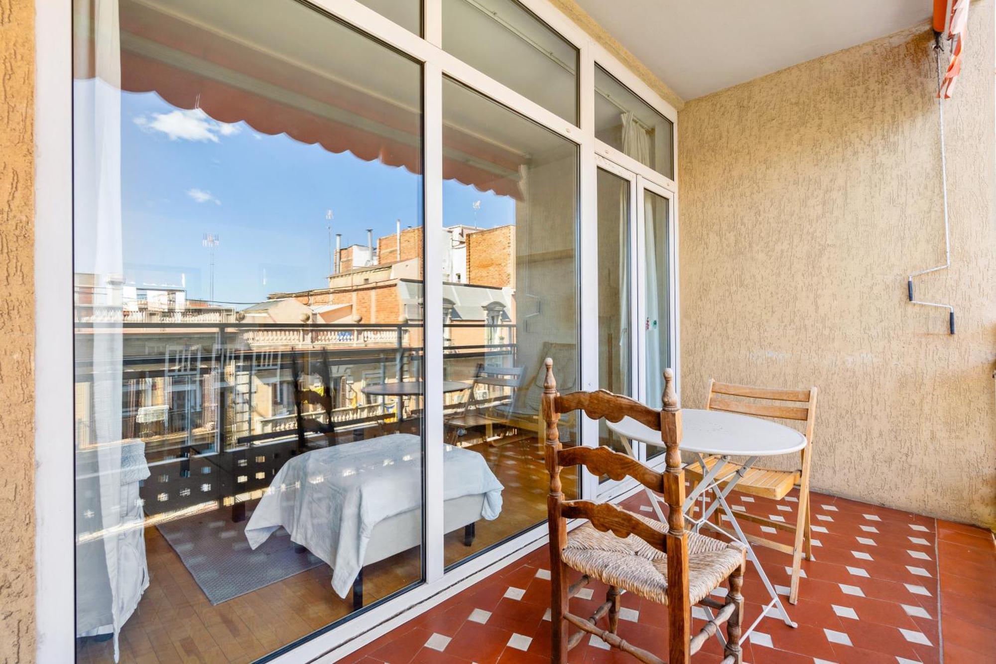 Stylish 4br View Near Sagrada Familia Apartment