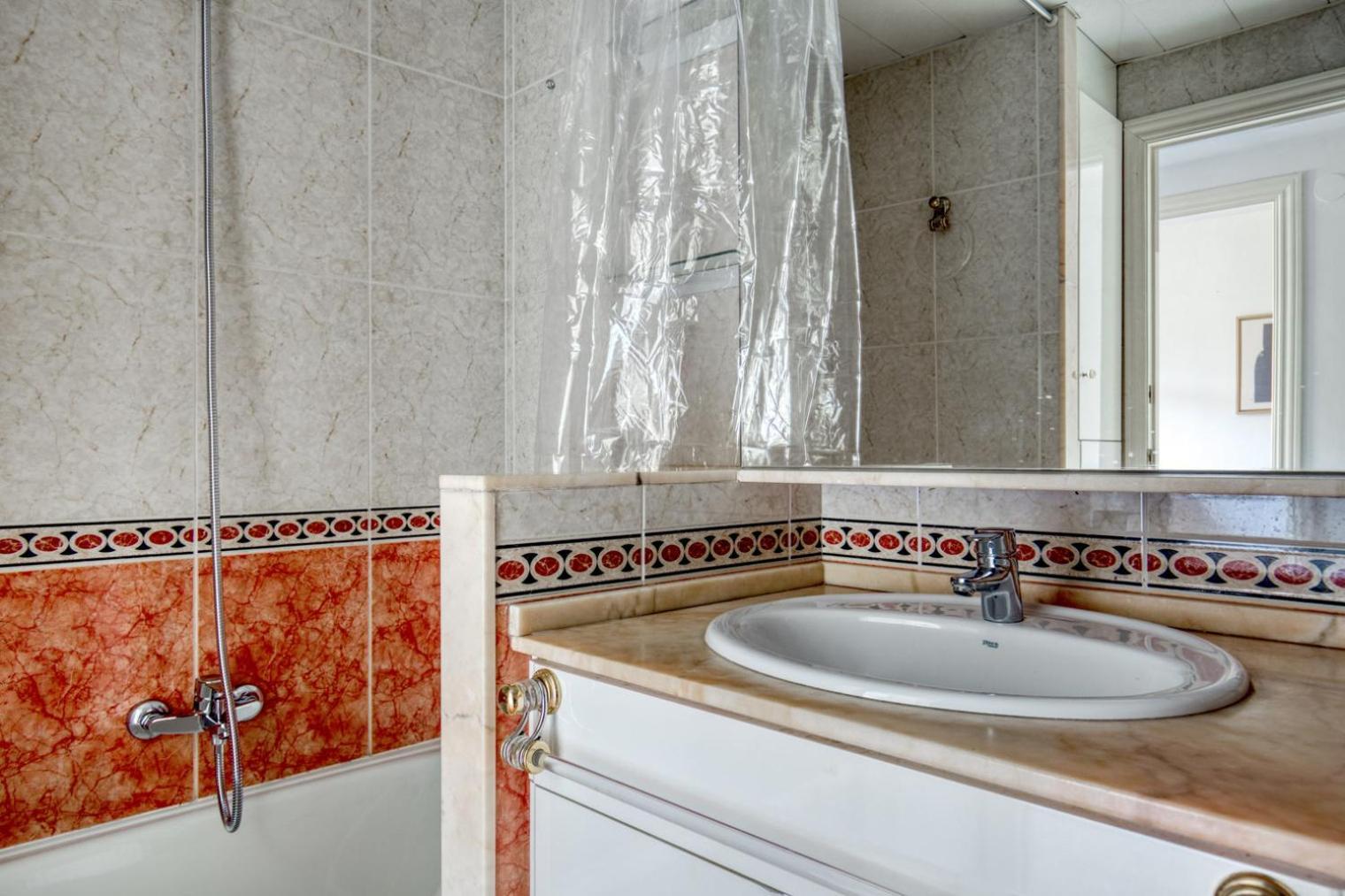 Apartment Sants-montjuic 2br W Balcony Bcn-64