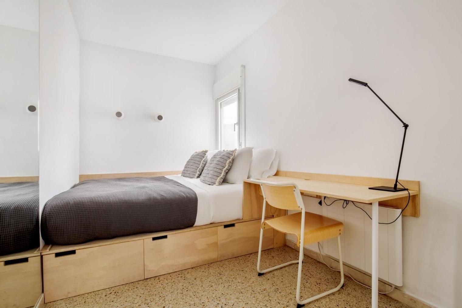Poble Sec 3br W Balcony Mountain Views Bcn-109 * Barcelona
