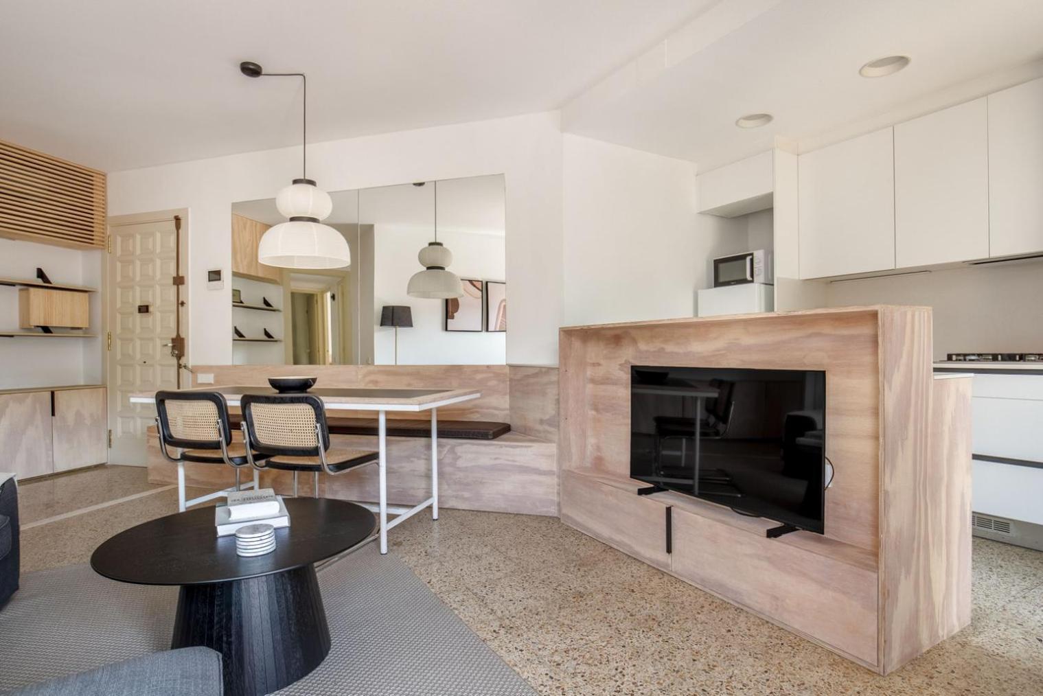 Poble Sec 3br W Balcony Mountain Views Bcn-109