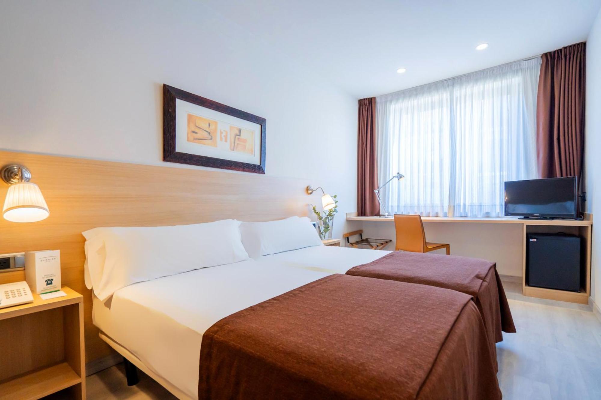 Glories 3* Barcelone