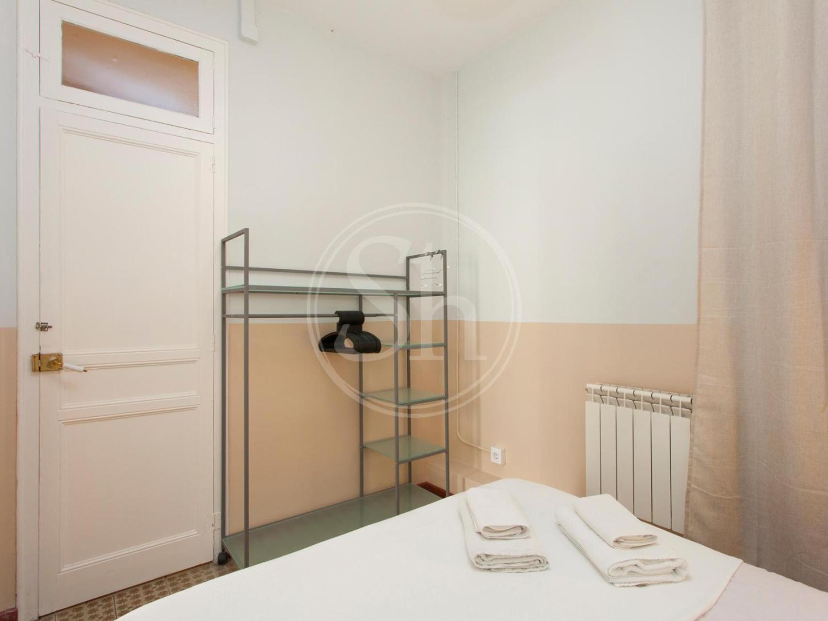 8 En Gracia Apartment