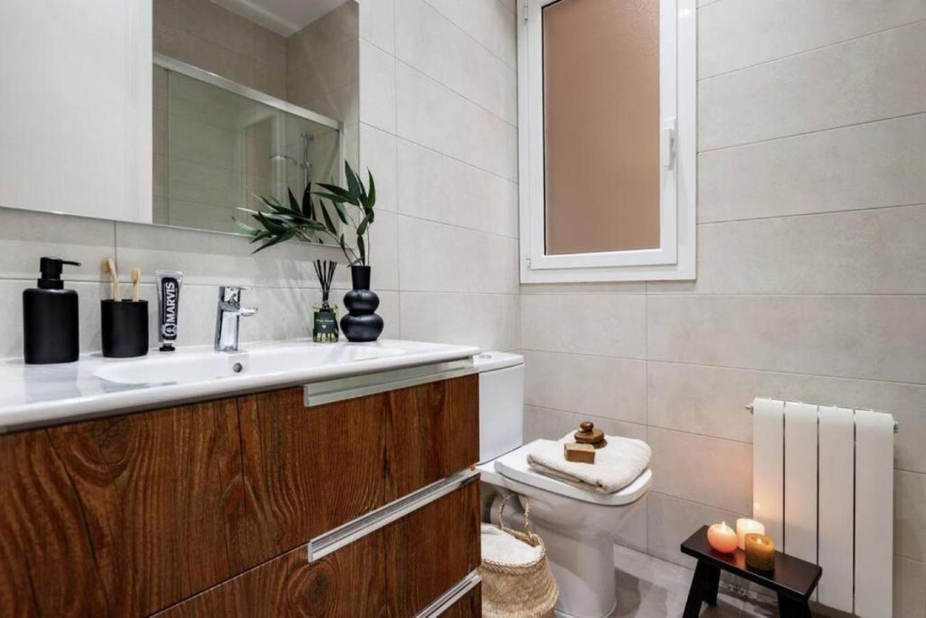 - 2 Bedrooms And Balcony In Sant Antoni Apartment