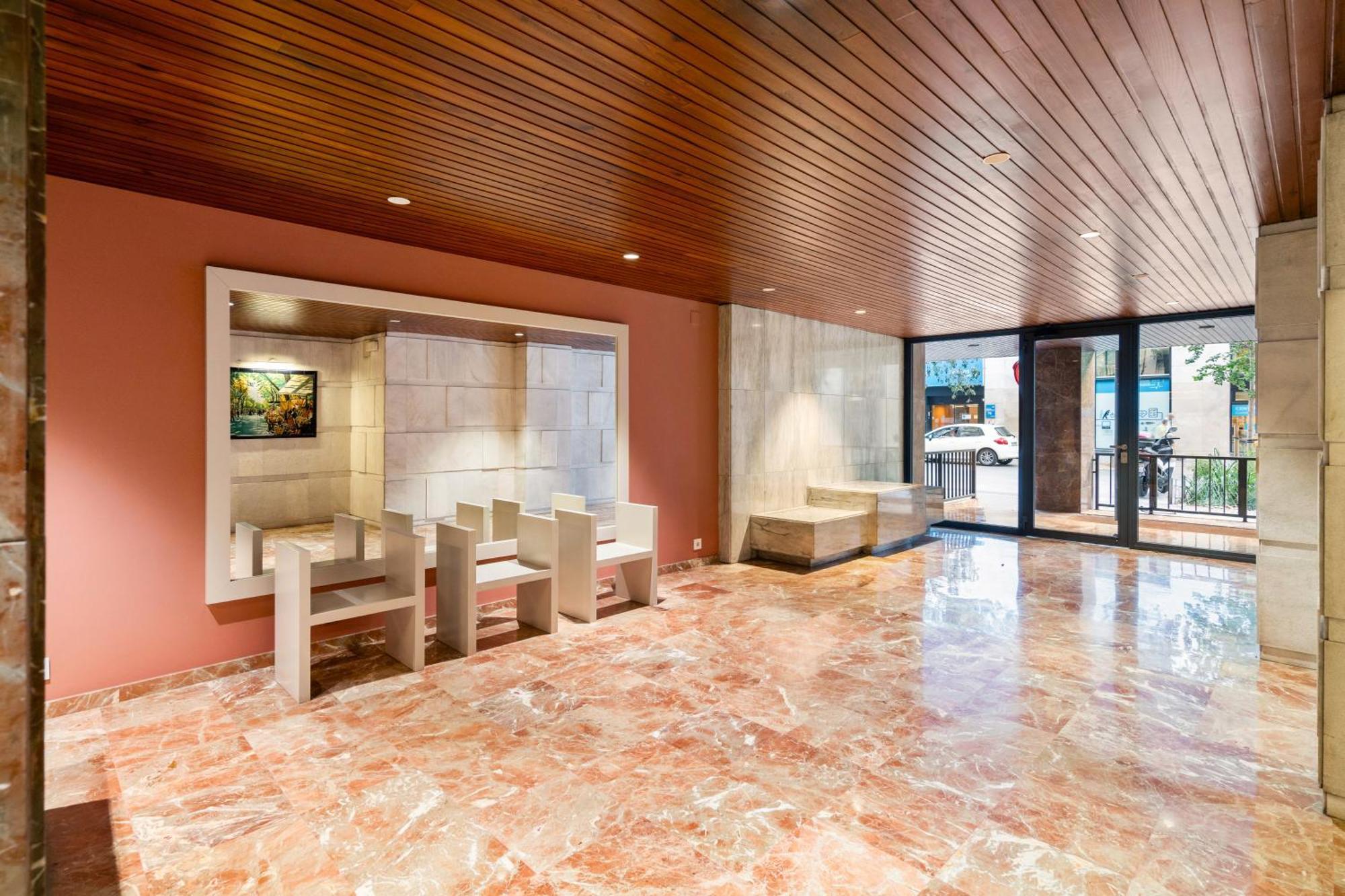 Apartment Fridays Flats Spacious 4br Family Retreat Barcelona
