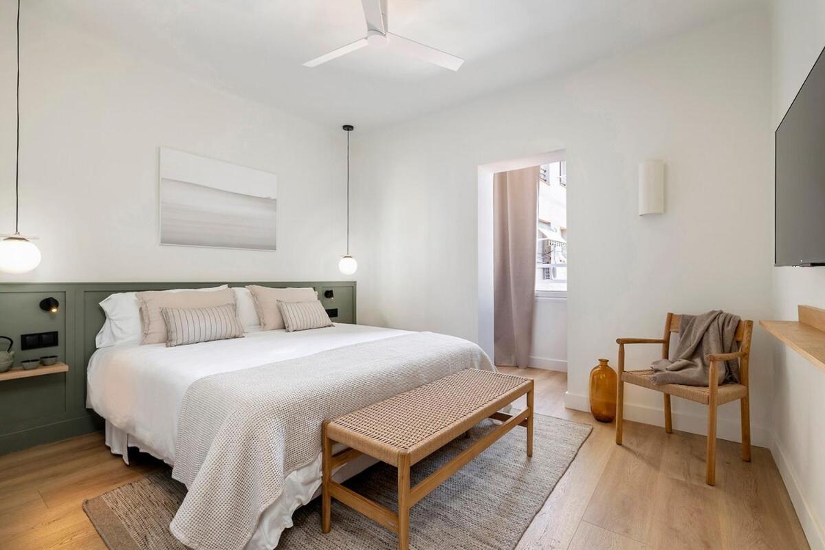 Apartment Luxury With King Beds & Ac In Heart Of Bcn Barcelona