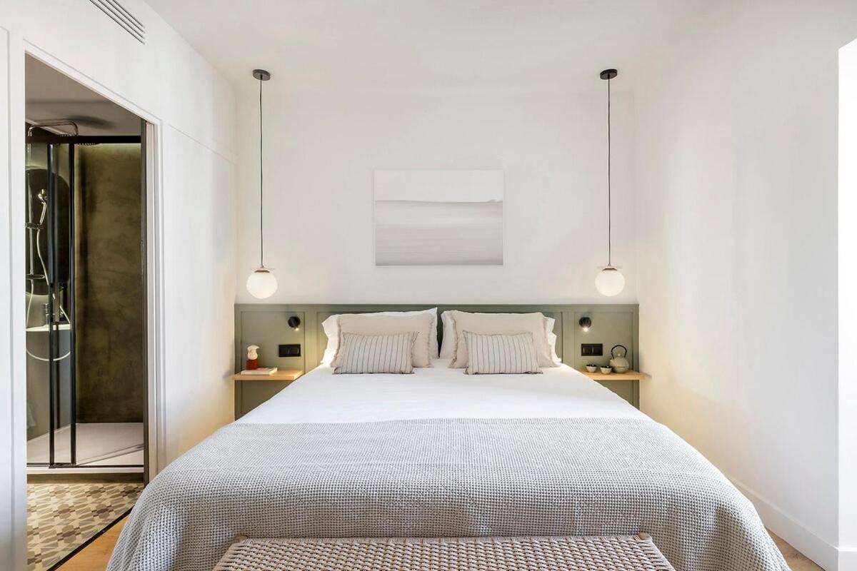 Luxury With King Beds & Ac In Heart Of Bcn Apartment