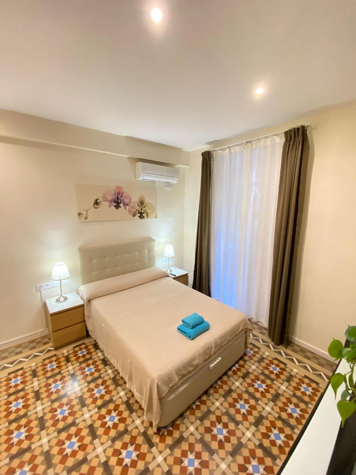 Bed & Breakfast On Balmes *