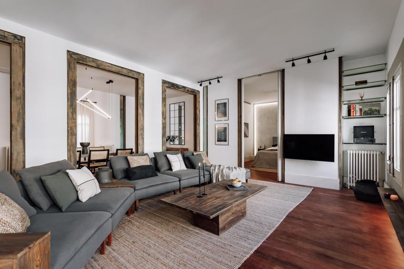 Zuheros - 2 Bedrooms In Eixample Dreta Appartement Barcelona