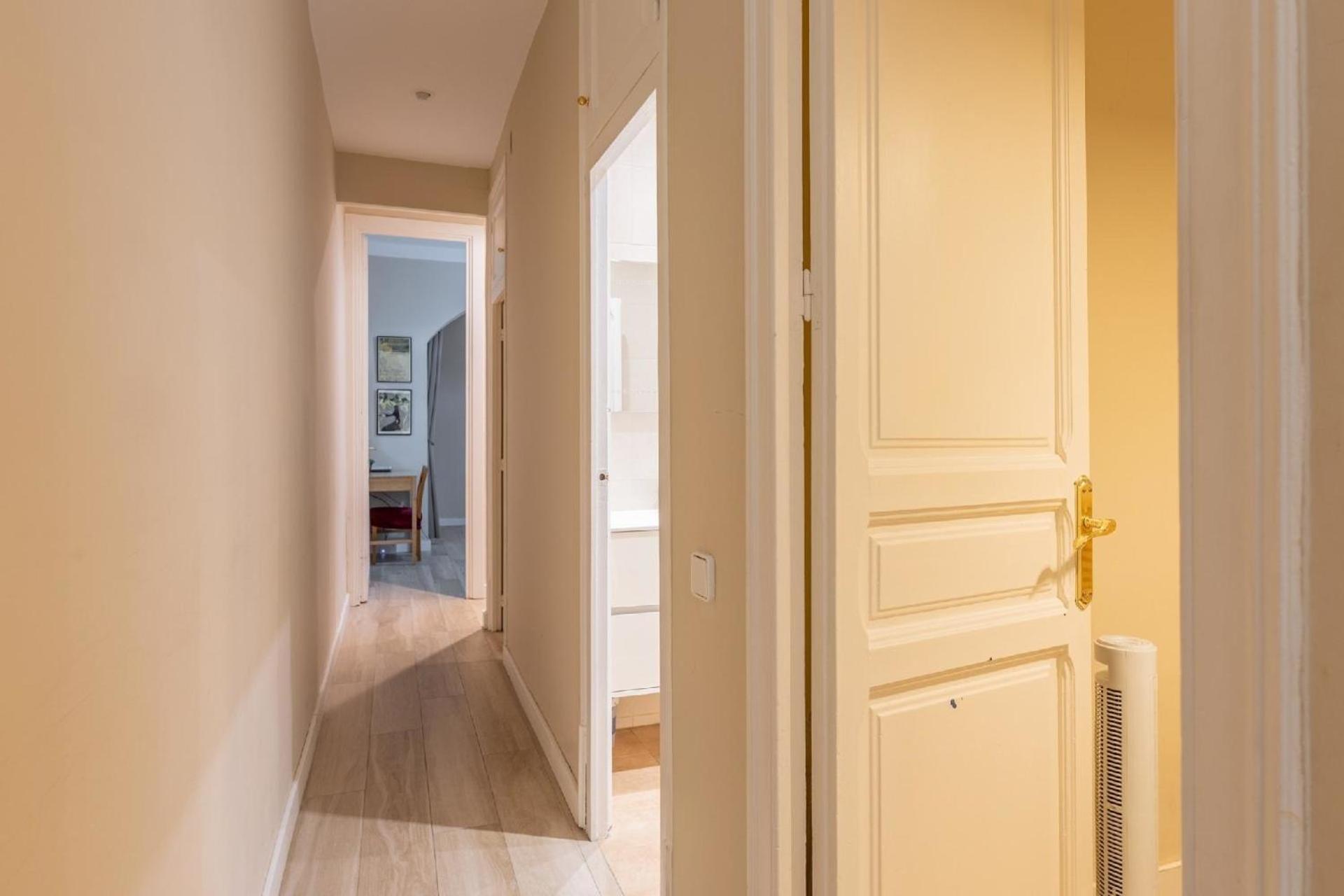 Apartment Fuer 6 Personen Ca 90 Qm In Barcelona-eixample, Costa Brava Costa Del Maresme *